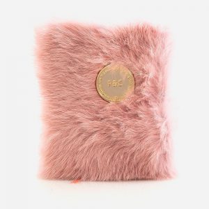 Caderno de pelo rosa